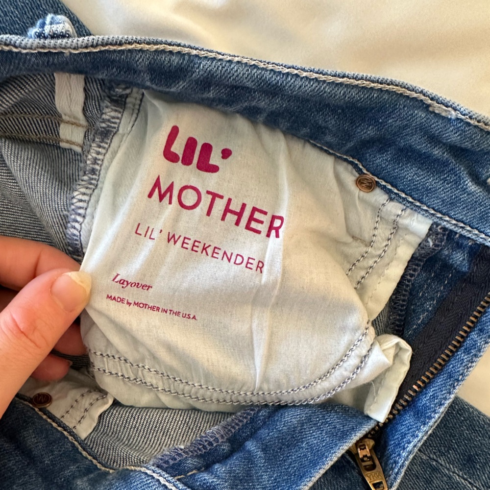 Mother The Lil Weekender Flare Jeans Size 25 in Layover Wash - Picture 5 of 9